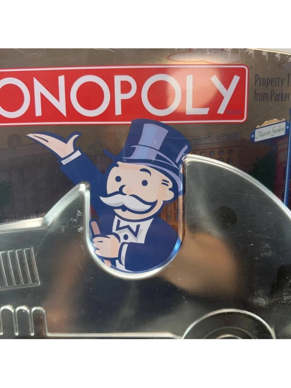 Parker Brothers Monopoly Collectors Edition Board Game Tin Car Shaped Sealed2001